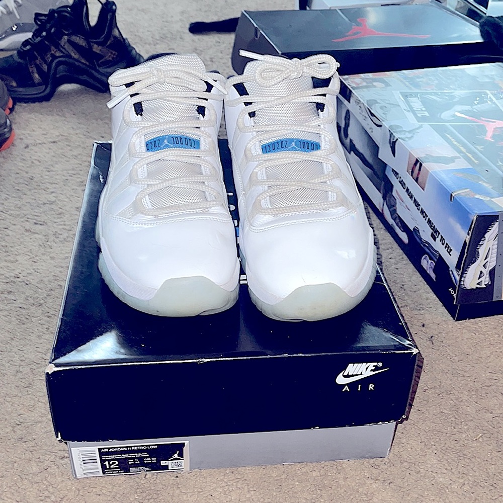 Selling air Jordan 11 Retro low,the color: white/legend blue-white-black.size:12